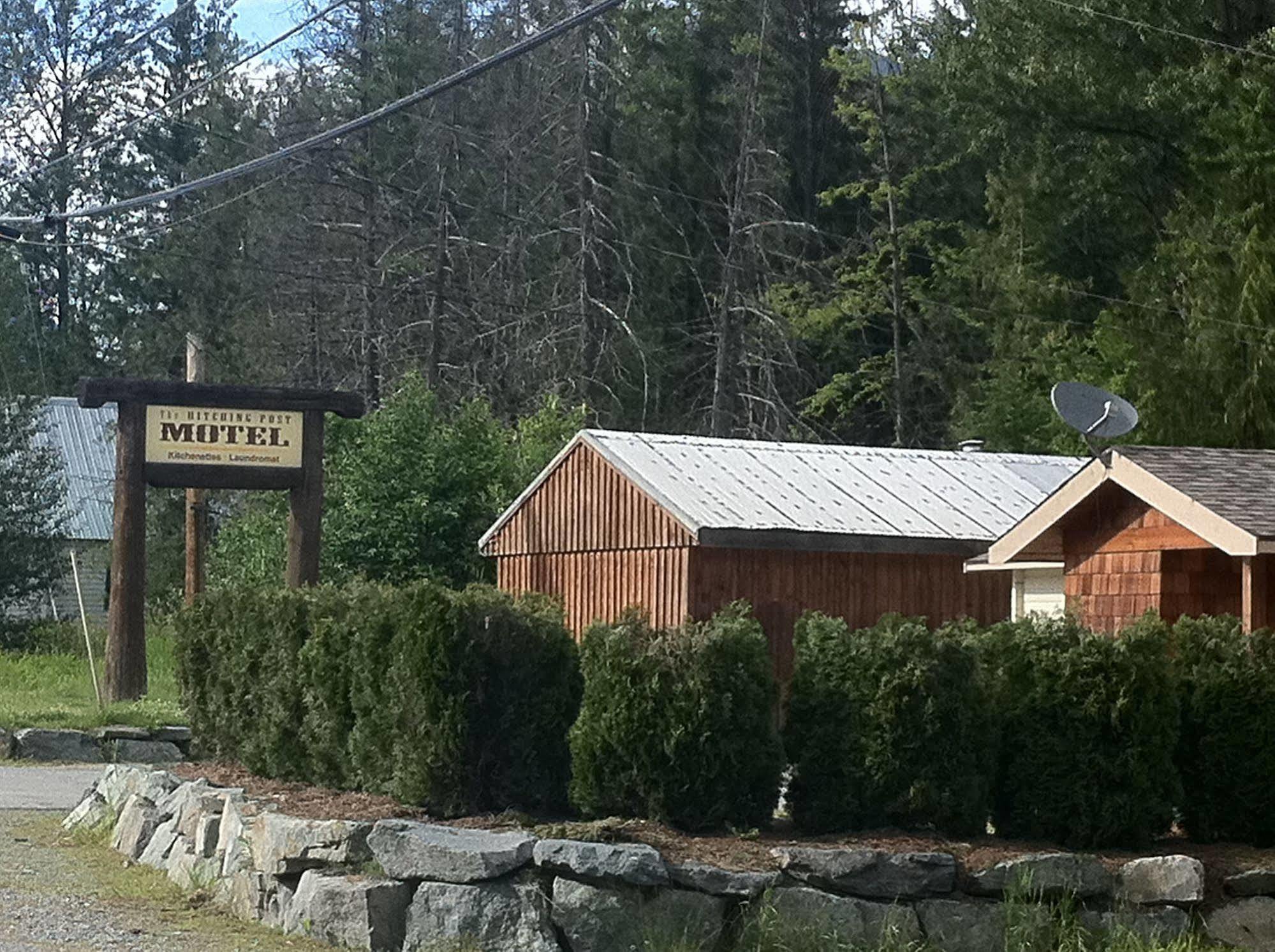 The Hitching Post Motel Pemberton Εξωτερικό φωτογραφία