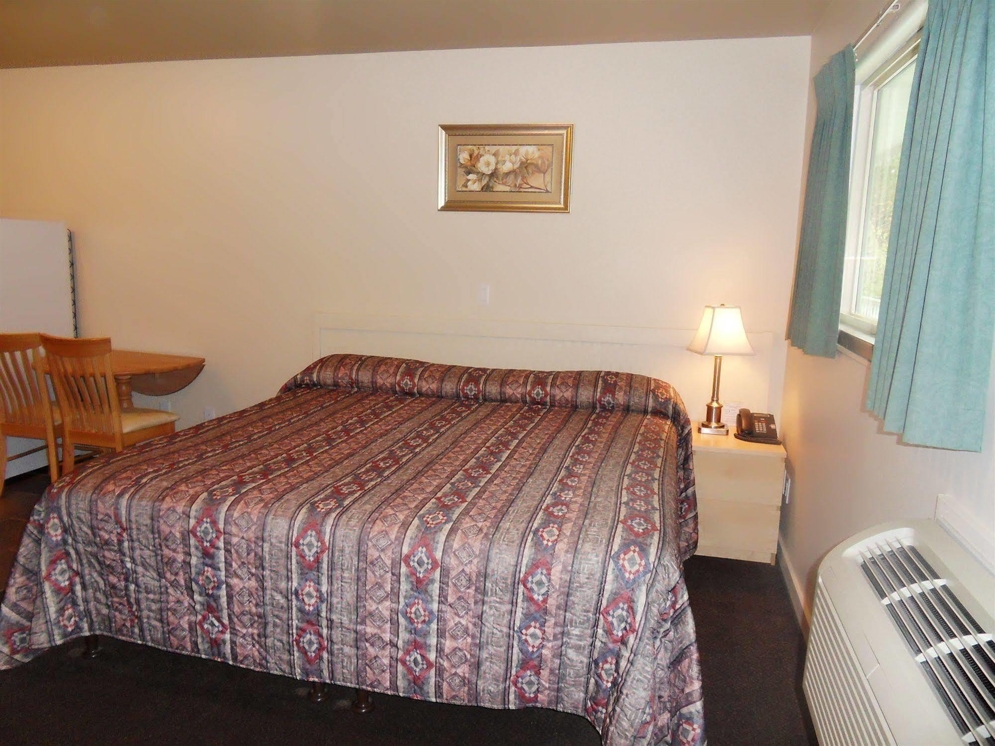 The Hitching Post Motel Pemberton Εξωτερικό φωτογραφία