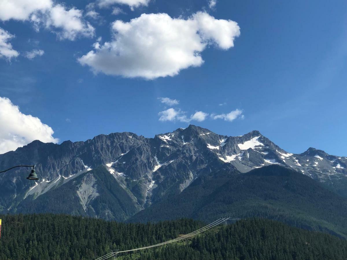 The Hitching Post Motel Pemberton Εξωτερικό φωτογραφία